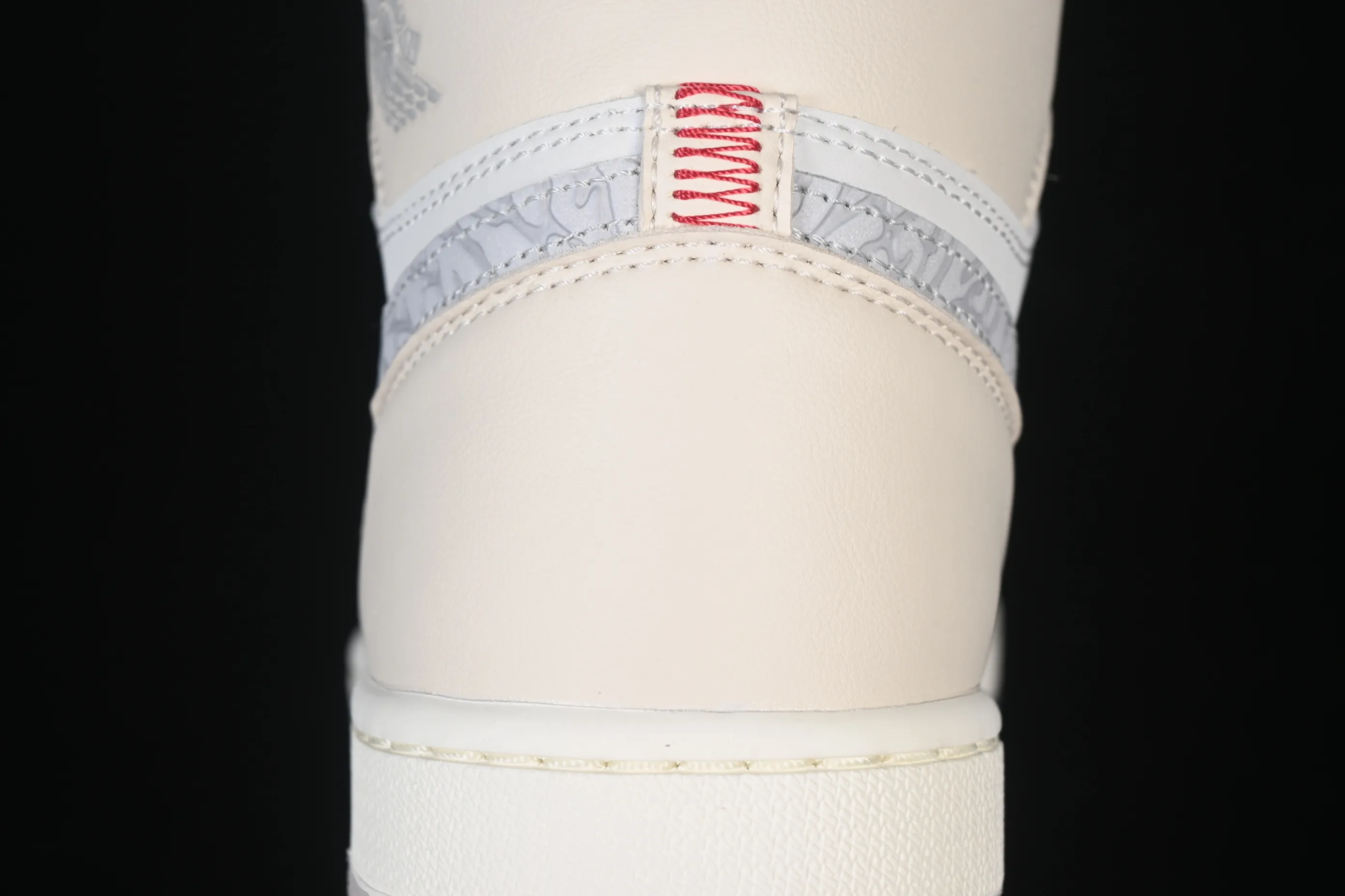All categories Air Jordan Jordan series basketball shoes Air Jordan 1 High Air Jordan 1 High OG AJ1 Joe 1 ivory white high-top basketball shoes IH4363-100